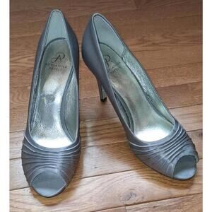 Adrianna Papell Evening Heels Size 11 Sparkly Sole Formal Wedding Prom Peep Toe